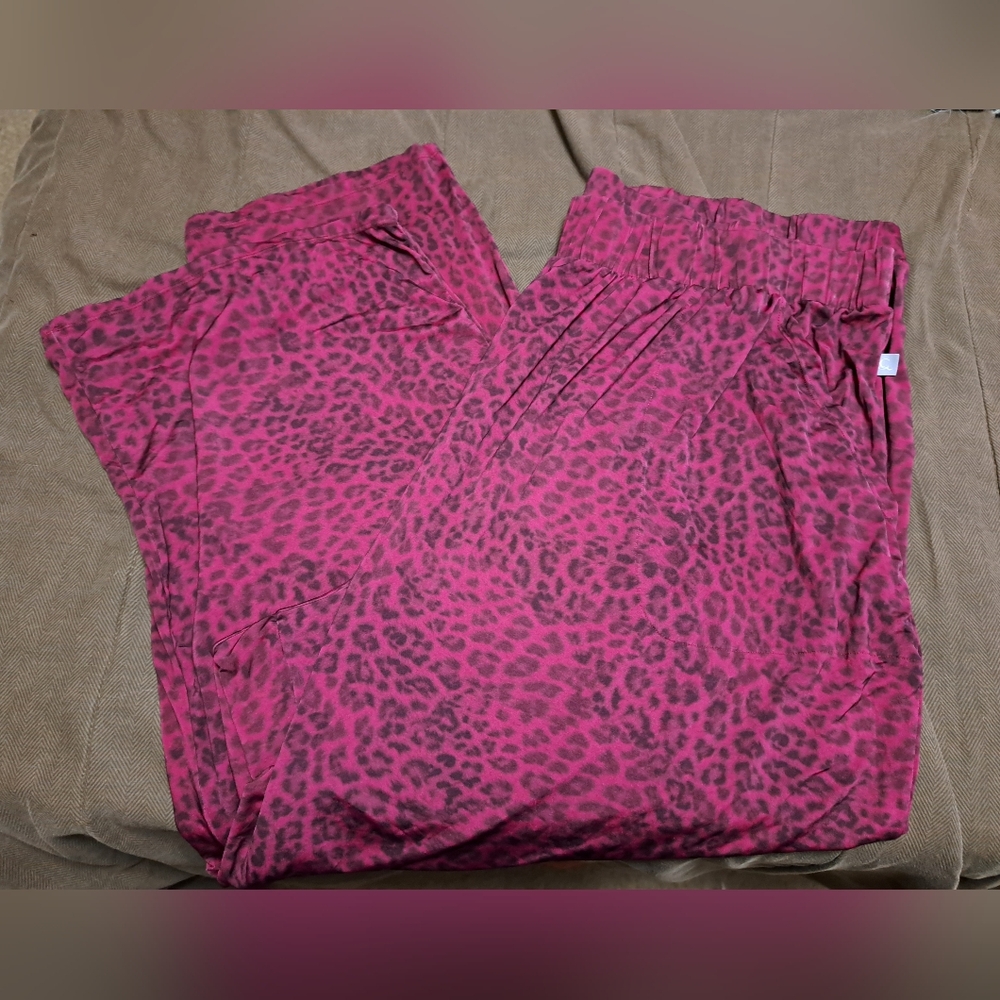 Sleep By Cacique Leopard Print Pink Cooling Lounge Pants size 30/32
